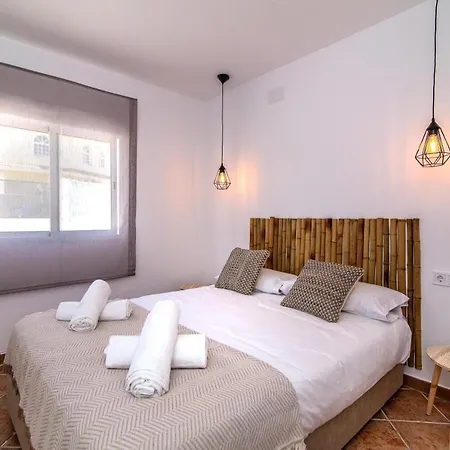 Palm Tree - 5bdr Paradise Pool / Chill Out Beds Villa Torremolinos
